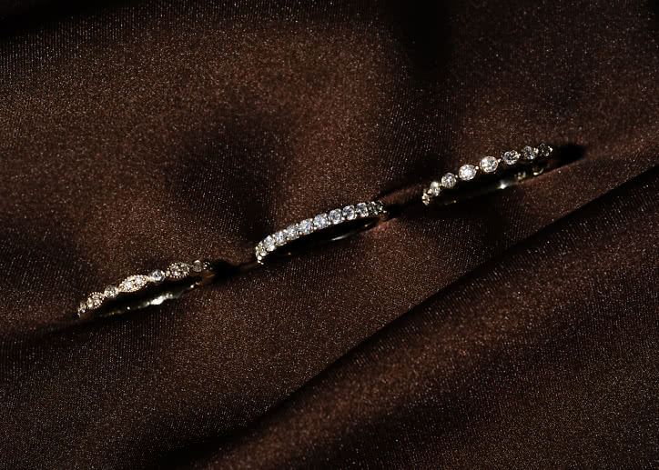 Klassisk alliansring med diamanter 18K Gulguld, Vigselring från VANBRUUN